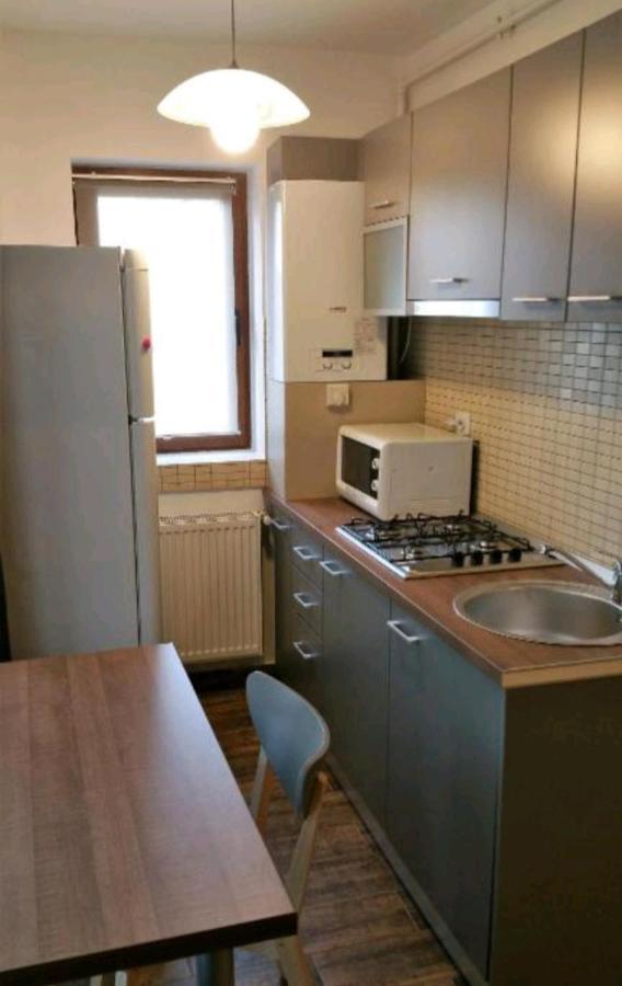 شقة Apartament Aosta Central سِنايا المظهر الخارجي الصورة